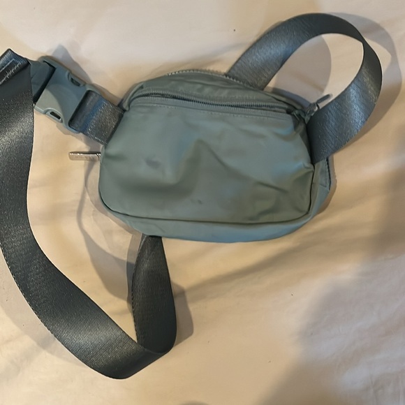 Lululemon Fanny Pack - Picture 2 of 3